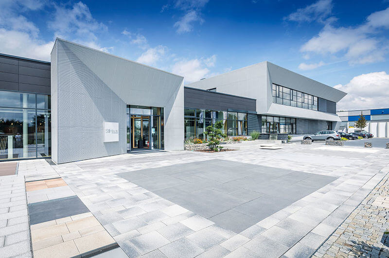 Außenansicht der Firmenzentrale